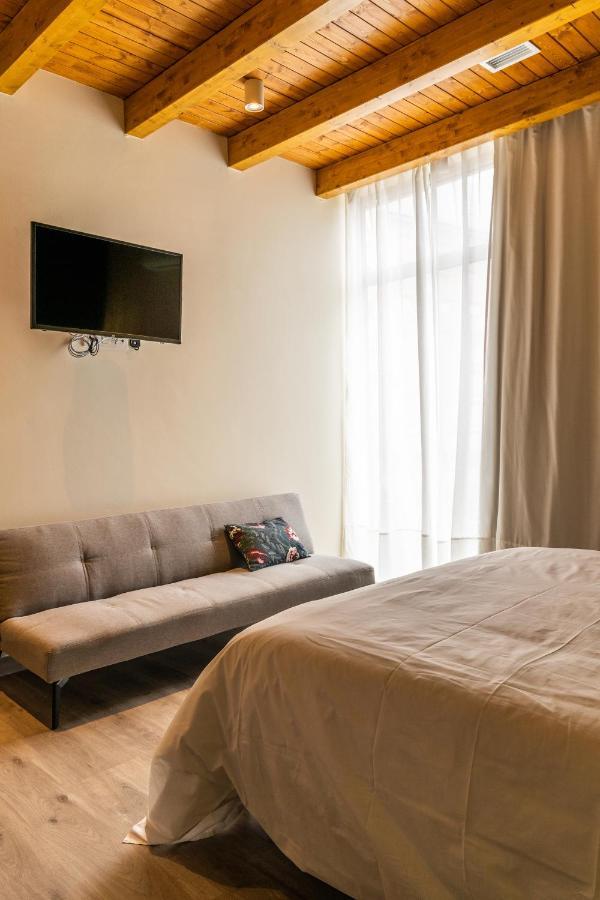 Four Rooms Hostel Lugo Exterior foto